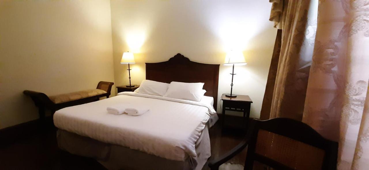 Hotel Salcedo De Vigan Exterior photo