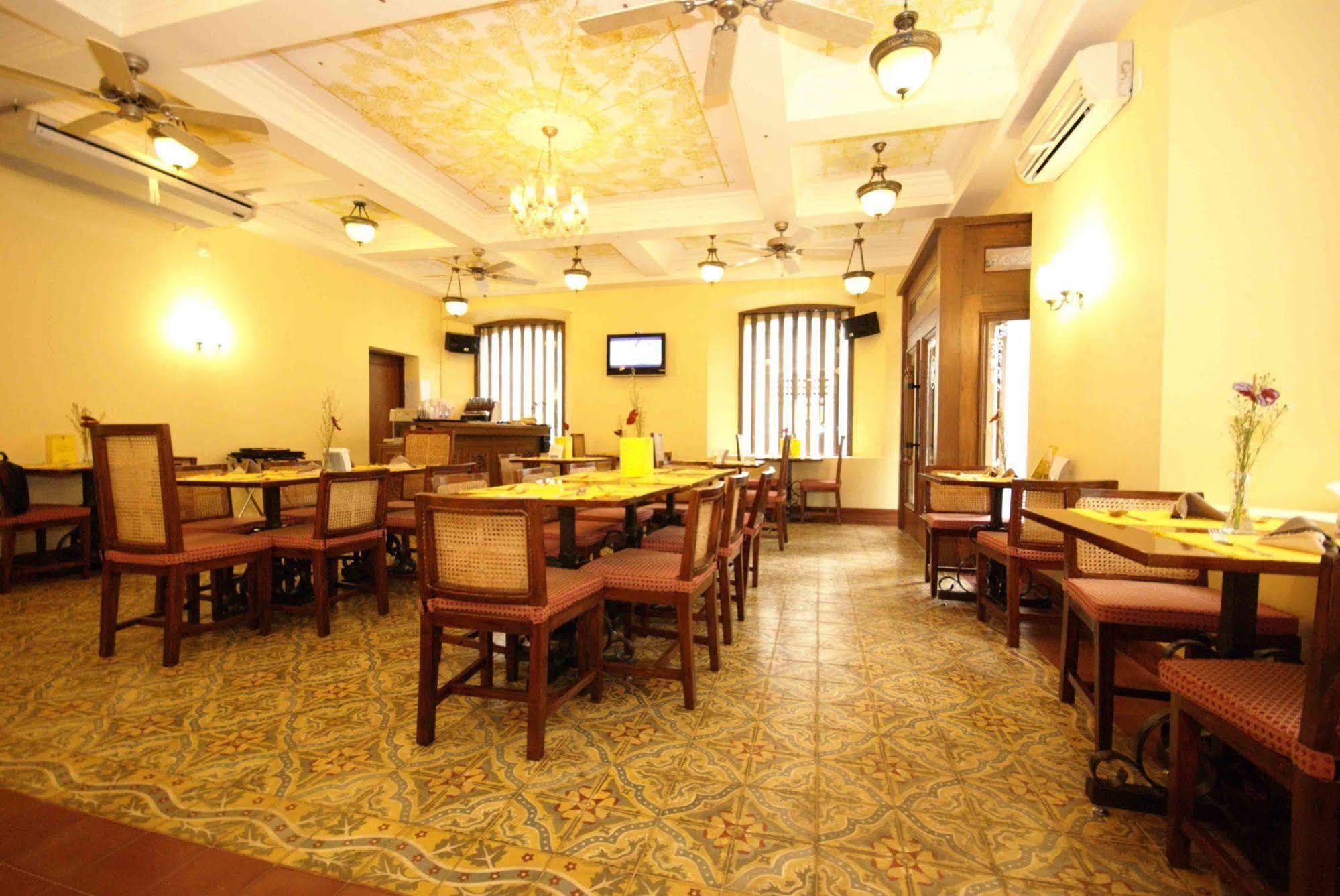 Hotel Salcedo De Vigan Exterior photo